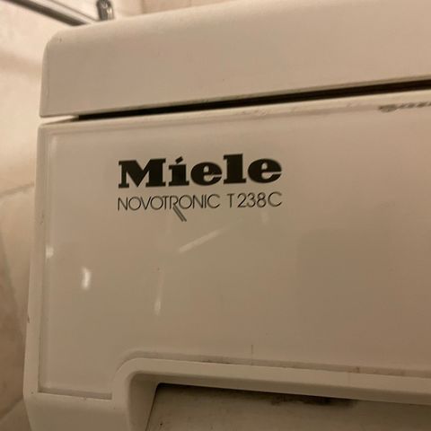 Miele Novotronic Tørketeommwl kondenser