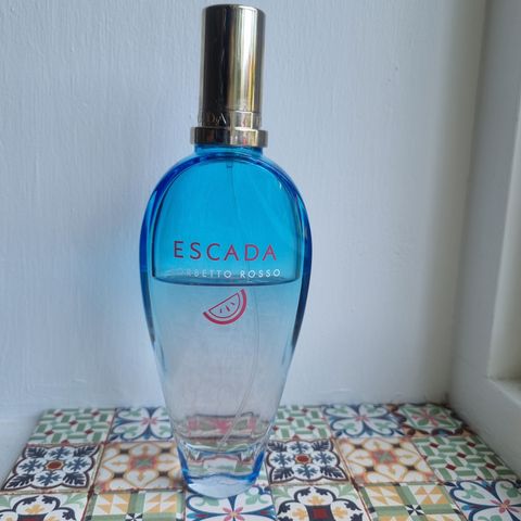 Escada sorbetto rosso parfyme