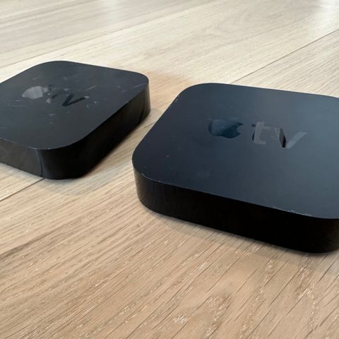 2 x Apple TV  2nd Gen (2010)