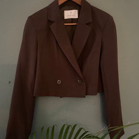 Stradivarius kort blazer / dressjakke