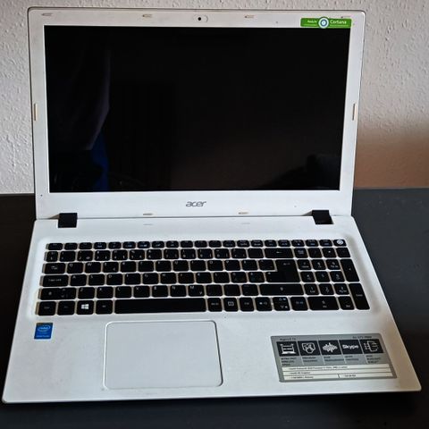 Acer Aspire E15  (E5-573-P8XK)