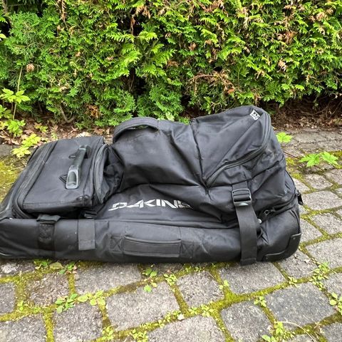 Dakine split roller 110 ltr bag