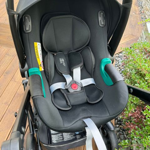 Britax Römer BABY-SAFE iSENSE BR Babybilstol