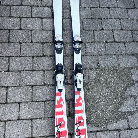 Volkl Dugan Twin Tip ski