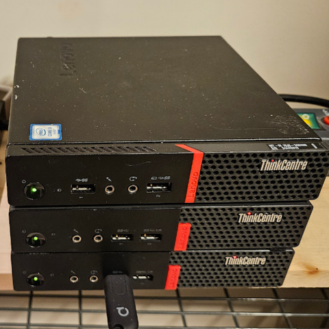 ThinkCenter m700 selges