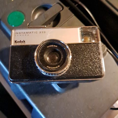 Kodak instamatic 233