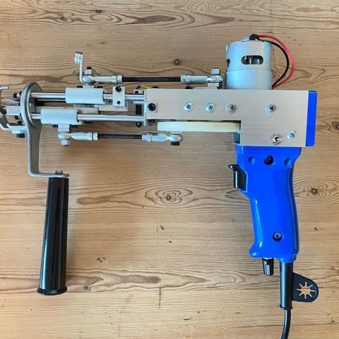 AK-1 Cut-Pile Tufting Machine