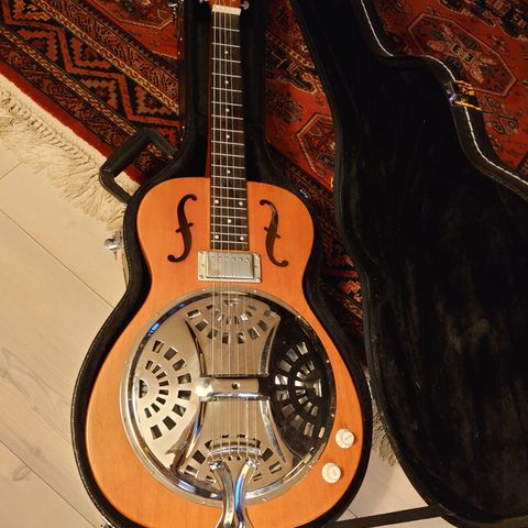 Resonator square neck. Dobro hound dog