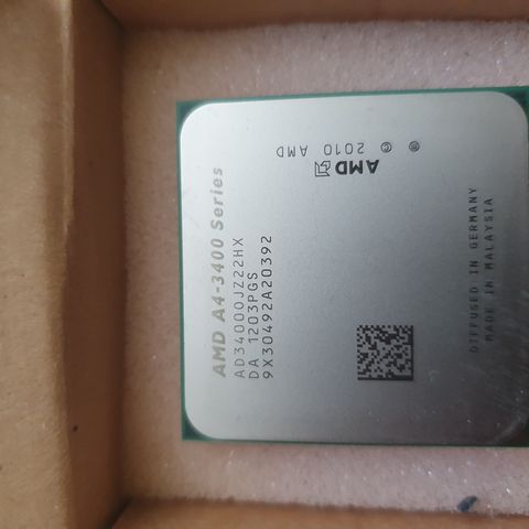 AMD A4-3400 (FM1)-CPU selges