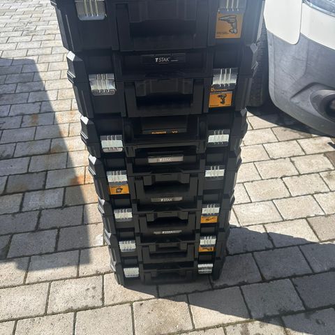 Dewalt T-stack selgers