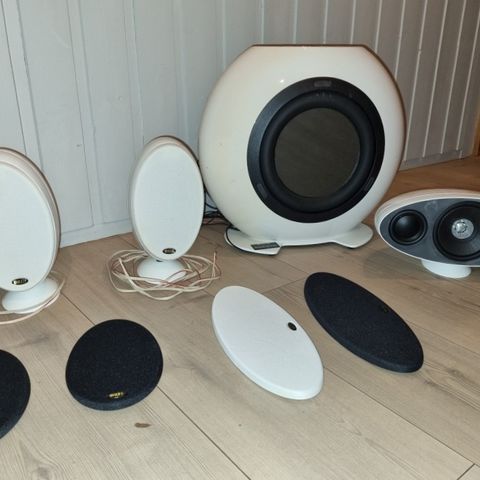 KEF EGG 5.1 høgtalere