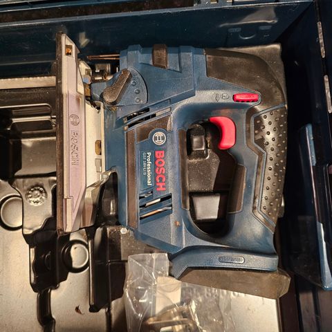 BOSCH GST18V-LIB STIKKSAG BØYLE L-BOXX