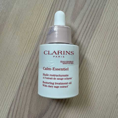 Clarins calm essentiel olje