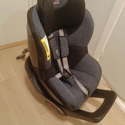 Britax Römer swingfix M  i-SIZE