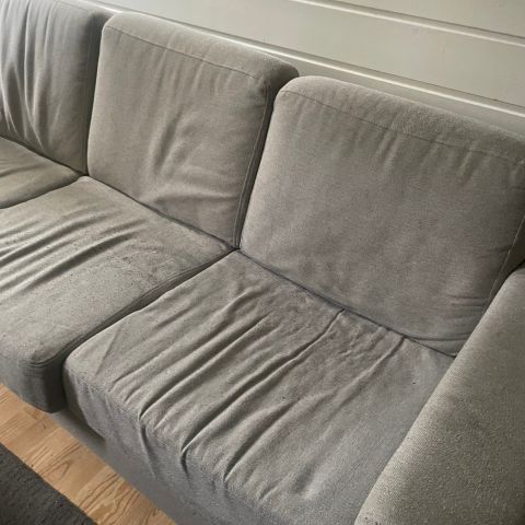 Grå sofa