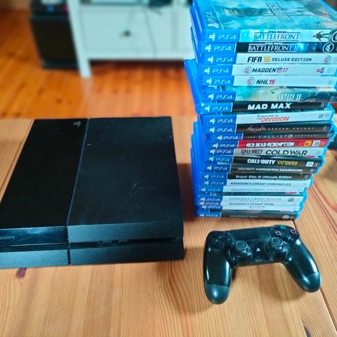 Playstation 4 with 21 games