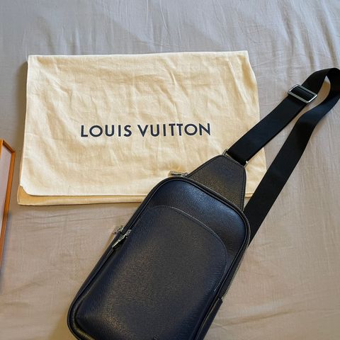 Louis Vuitton Avenue Sling Bag