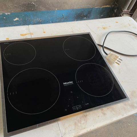 Miele KM6115 induksjonstopp