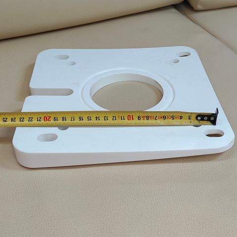 Radar adapter plate wedge