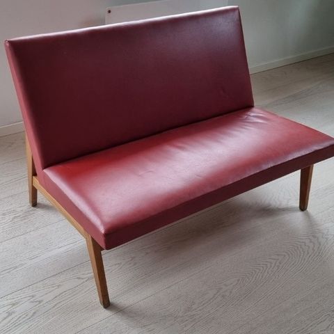 GRATIS LEVERING I OSLO - Retro sofa skai og teak