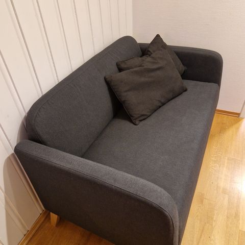 Liten, snerten sofa selges, IKEA Linanäs. Kun ett år!