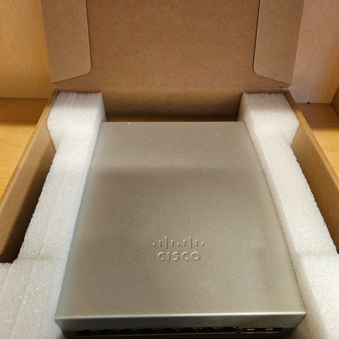 Cisco Meraki MS120-8FP-HW Switch