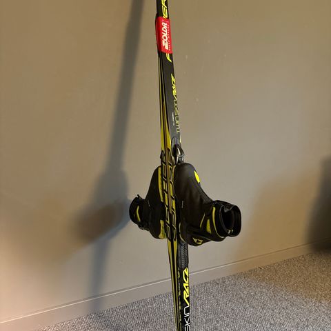 Felleski Fischer 147cm med sko str 37