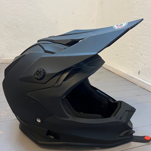 VCAN helmet - hjelm til motorcross