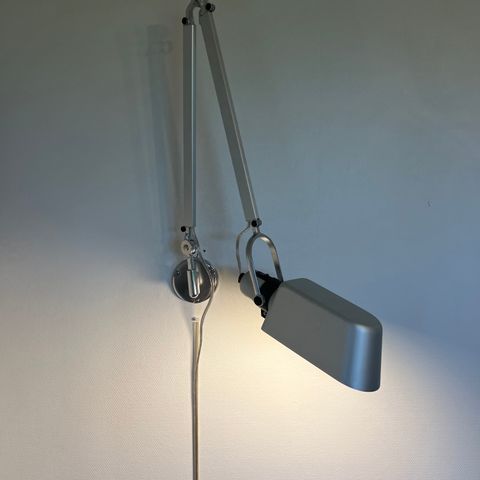 Skrivebordslampe vegg