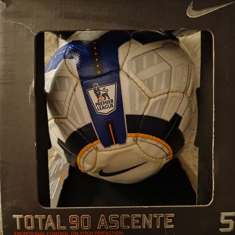 Nike Total 90 Ascente