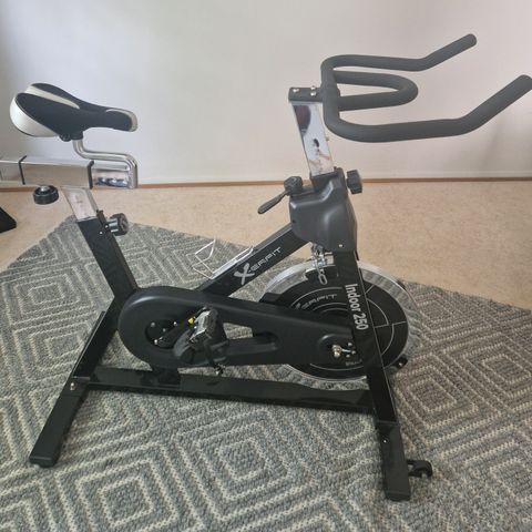 X- erfit Indoor 250 spinningsykkel.