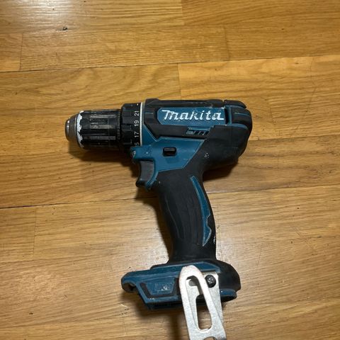 Makita BORSKRUTREKKER DDF482Z 18V