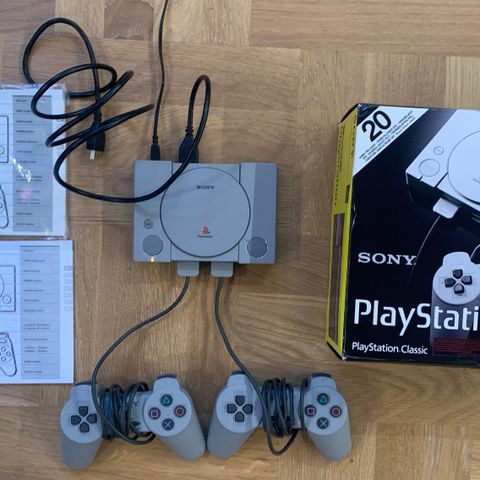 Playstation Classic Mini komplett m/eske