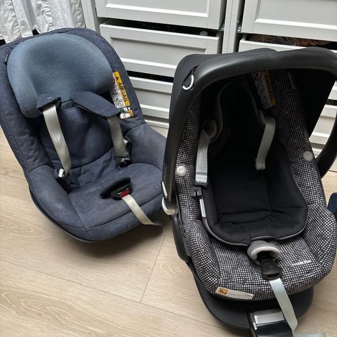 Bilstol/Babystol -Maxi cosi pebble plus med 2wayFix