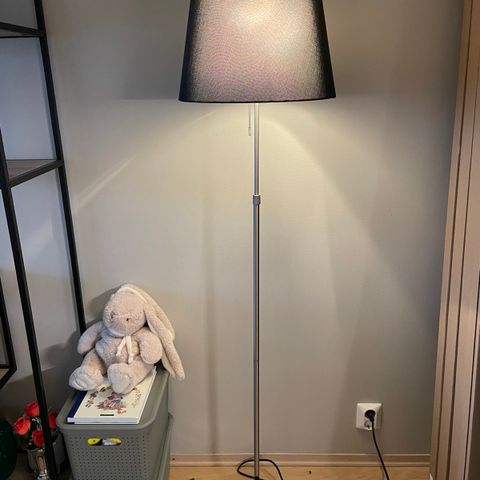 NYFORS gulvlampe