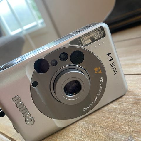 Canon ixus L-1