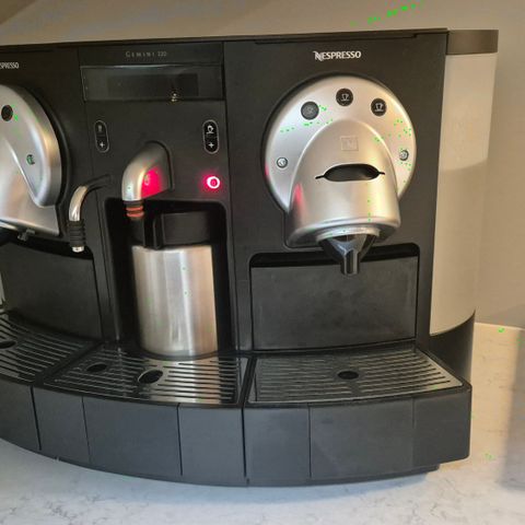 Nespresso professional kaffemaskin