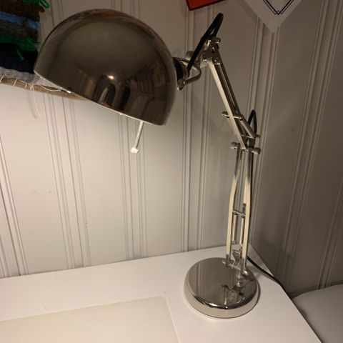 Skrivebordslampe