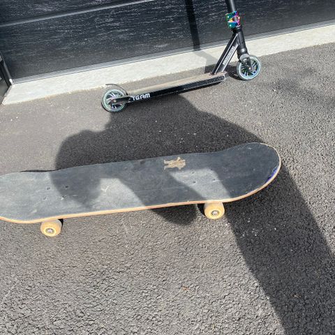 Skateboard