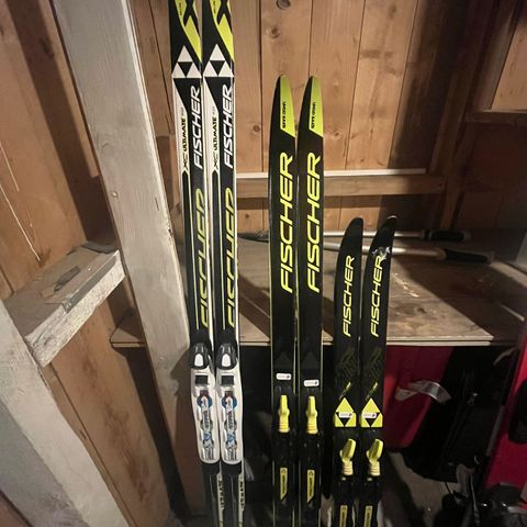 Fischer langrennsski barn,200kr pr. par