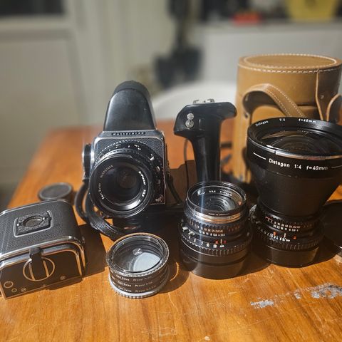 Hasselblad 500CM kit med 3 objektiver - kan deles