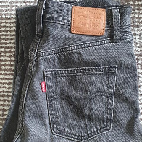 Levis High Loose Taper dame str 25