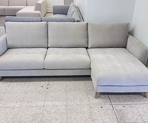 Ny 2-seters med sjeselong (speilvendes) Harmony sofa