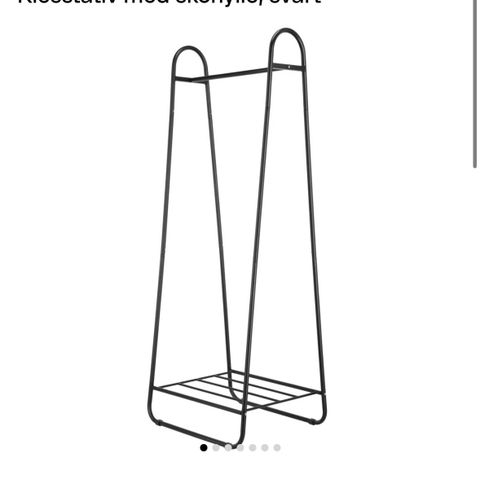 Klesstativ med skohylle