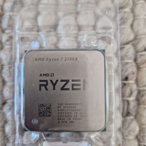 AMD Ryzen 7 3700x CPU