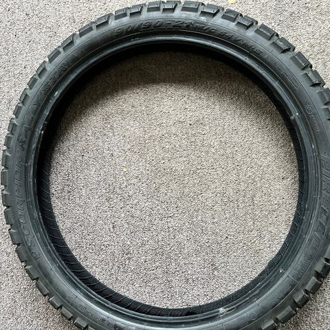 Pirelli Scorpion Rally STR 90/90-21 foran