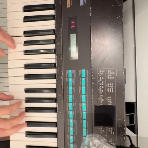 Yamaha DX7 (Org)