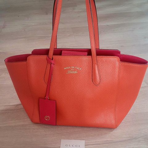 Gucci Swing tote veske