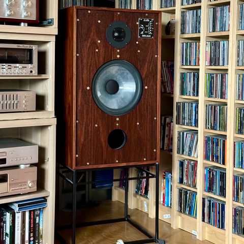 Graham Audio LS5/8 med stativ