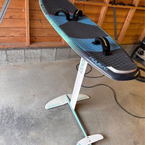 Naish Hover 160 og Zeeko foil